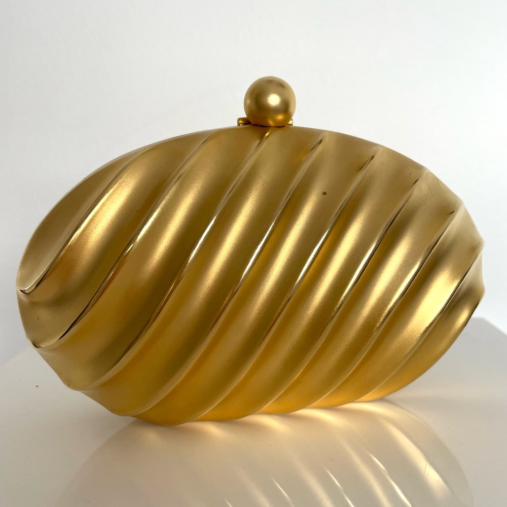 Vintage shell clutch